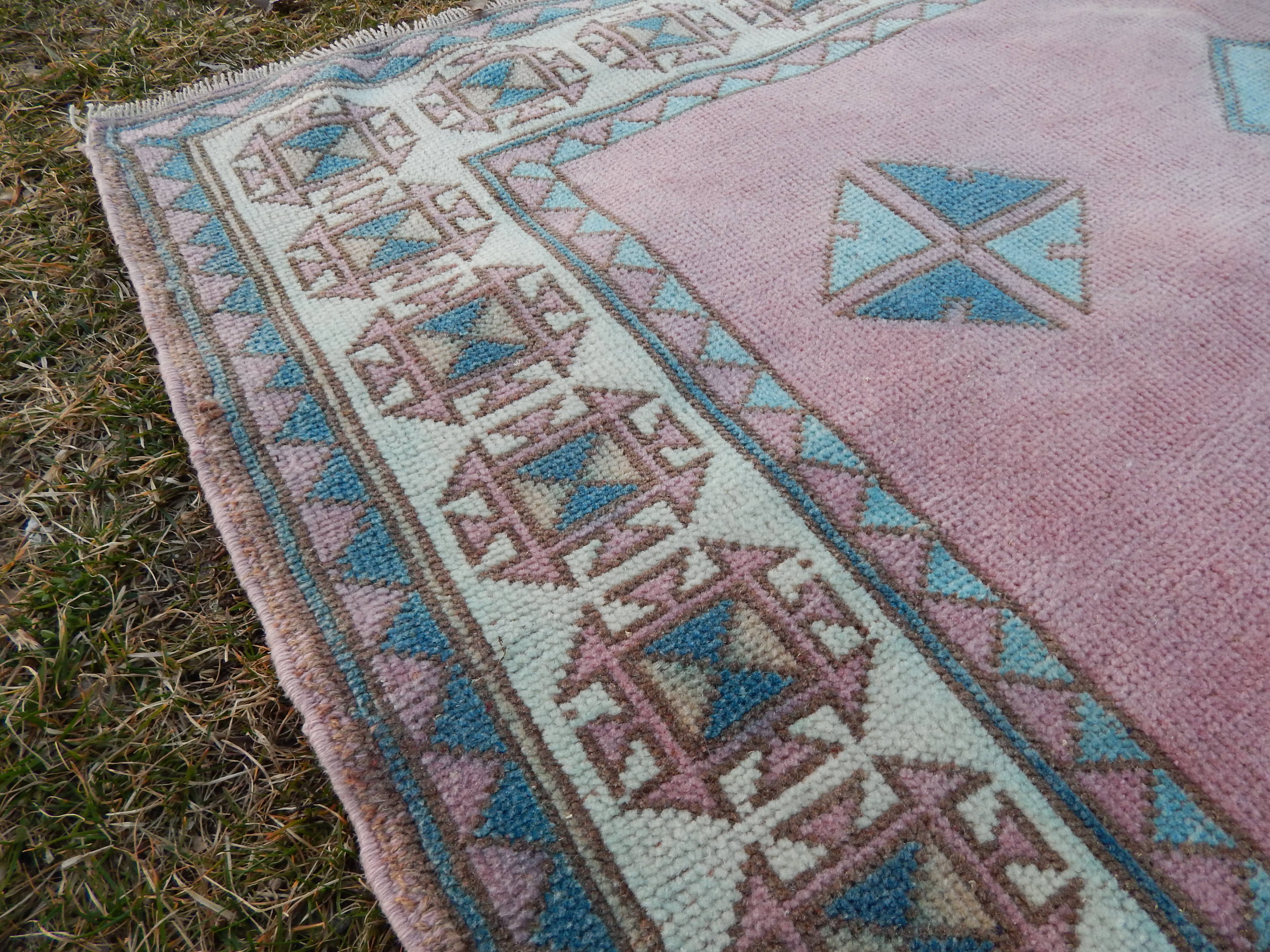 Vintage Oushak Rug 5'2'' x 7'8''