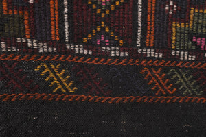 Vintage Turkish Kilim Rug 5'7'' x 9'7''