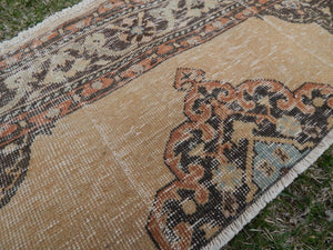 Vintage Oushak Yastik Rug 20'' x 34''