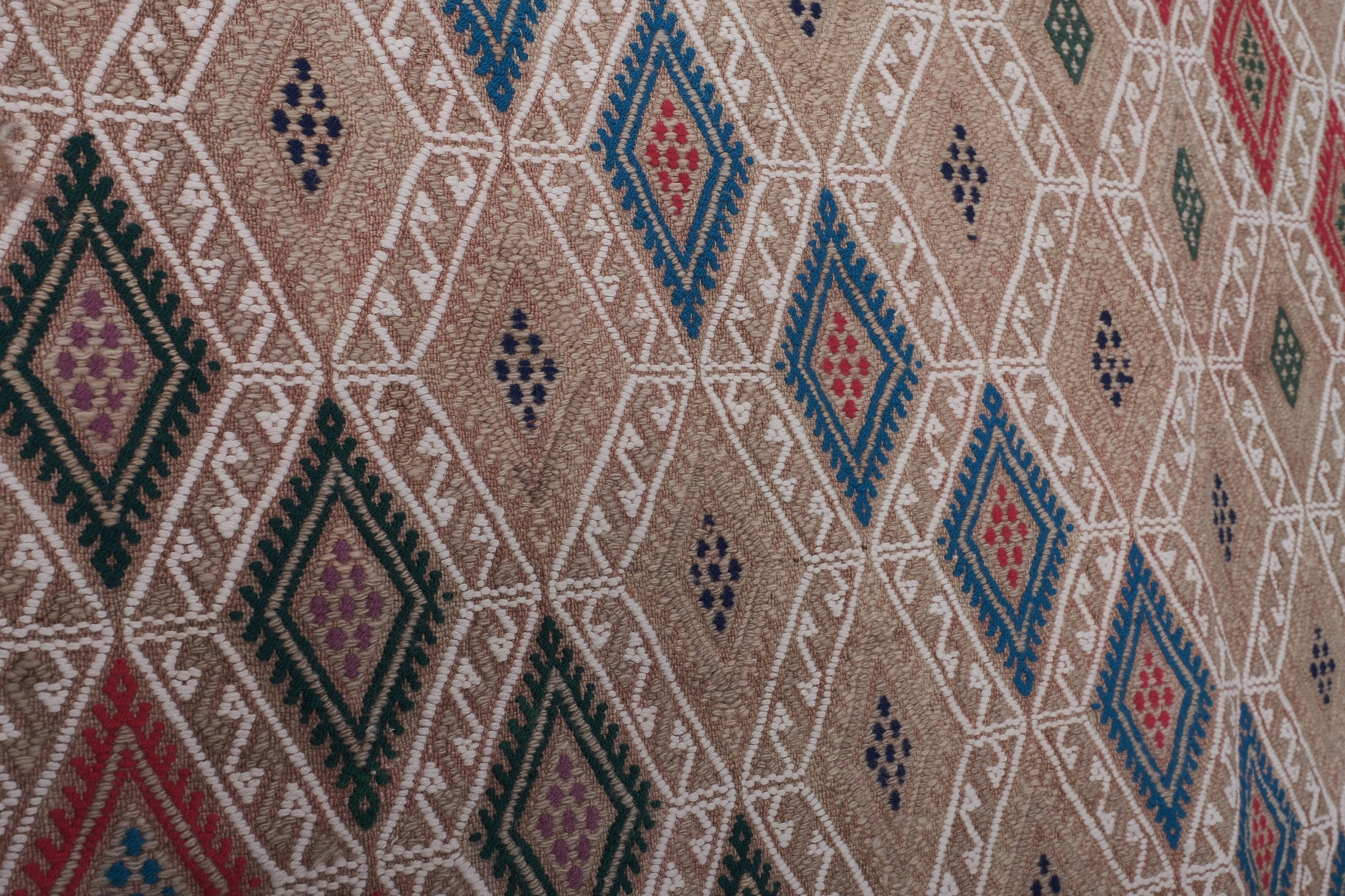 Vintage Turkish Kilim Rug 4'9'' x 6'9''