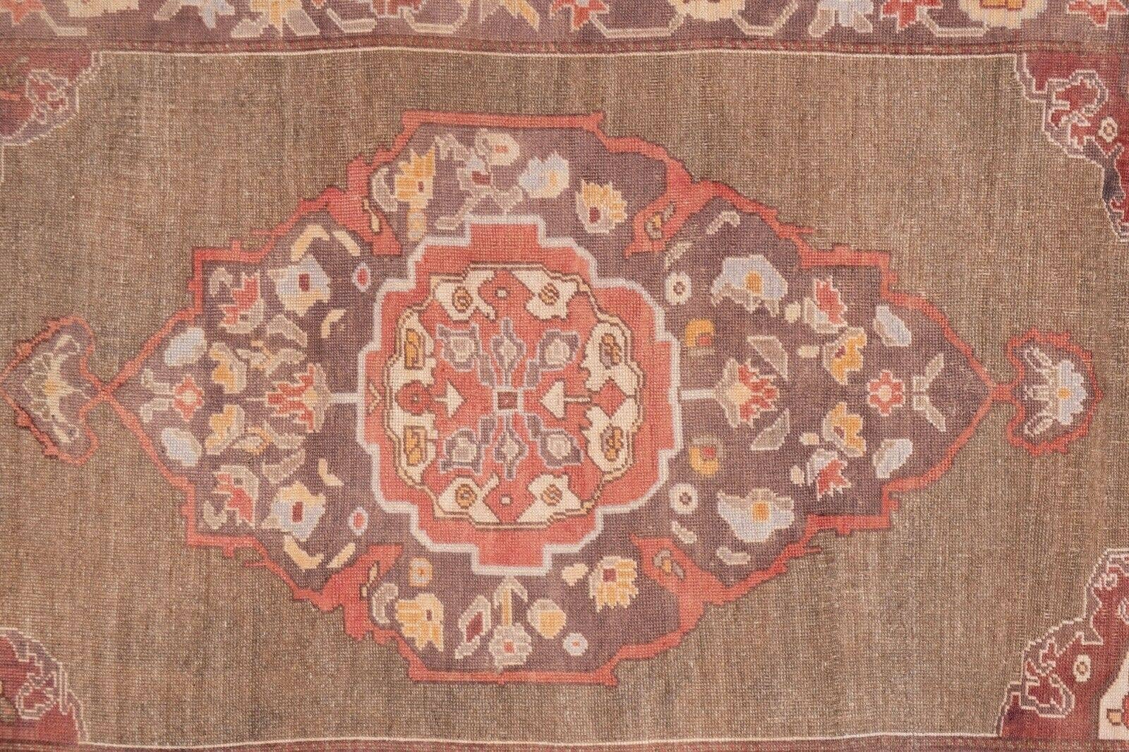 Vintage Turkish Karapinar Rug 5' x 8'6''