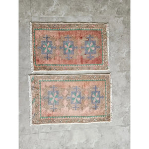 Vintage Turkish Yastik Rug Set of 2 | 1'8'' x 2'7'' & 1'8'' x 2'9''