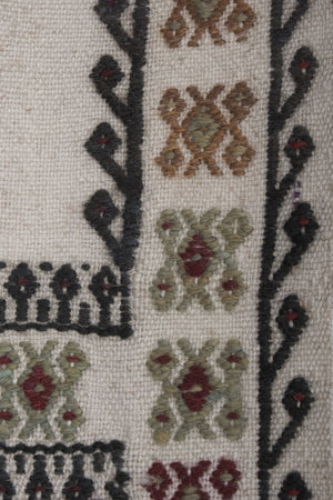 Vintage Turkish Kilim Rug 4'11'' x 6'10''