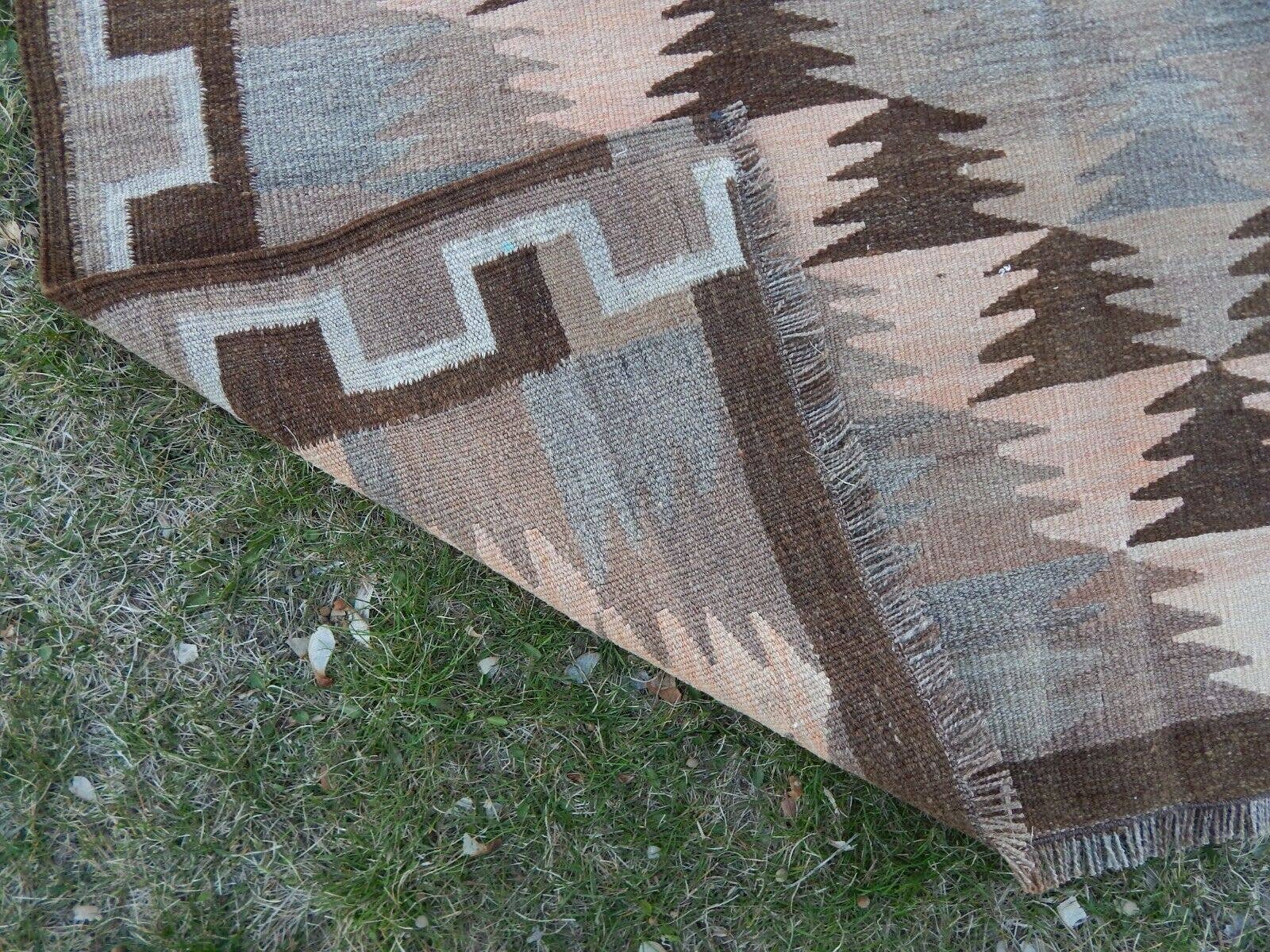 Vintage Turkish Kilim Rug 4'8'' x 9'4''