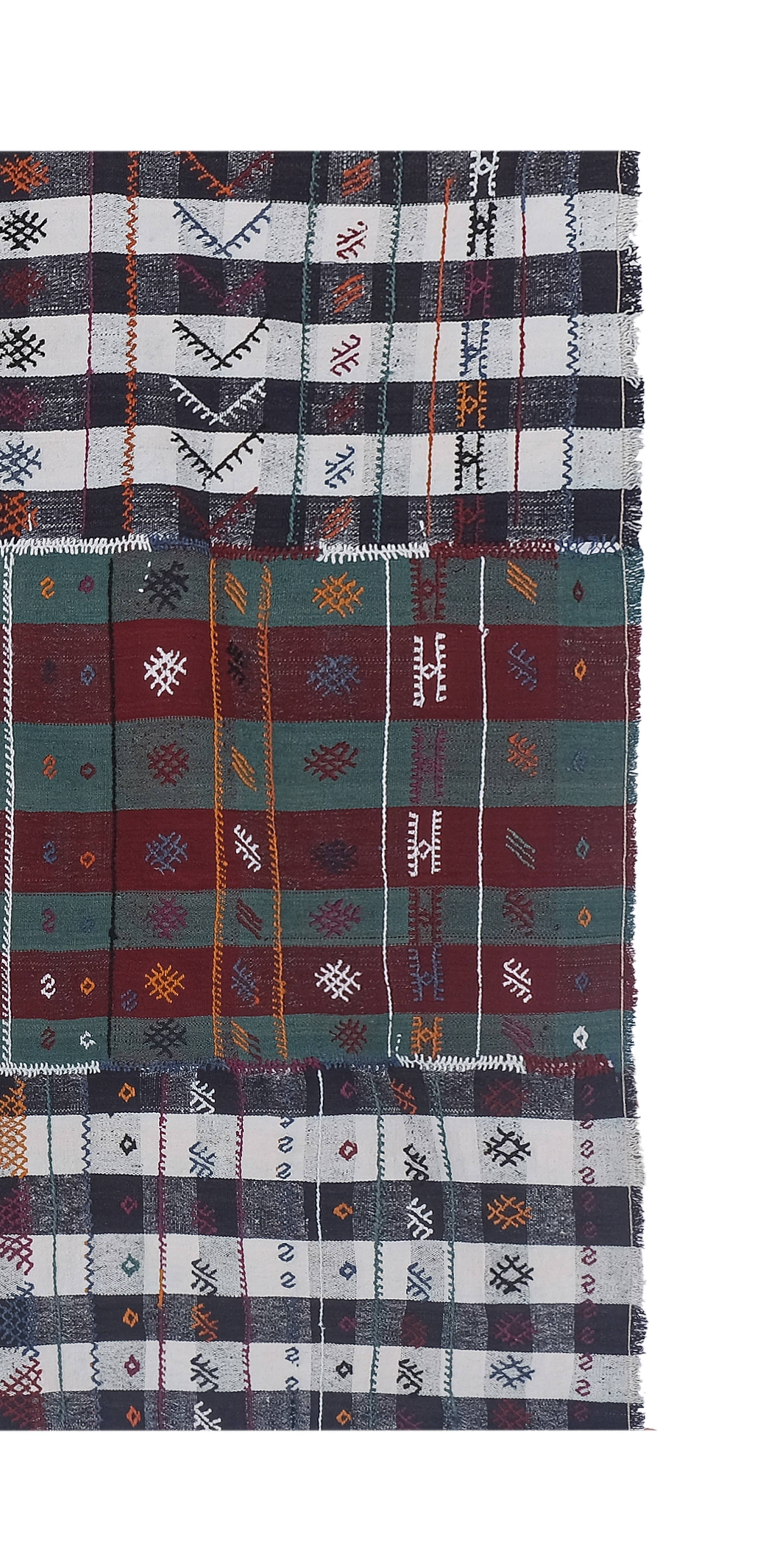 Vintage Turkish Kilim Rug 4'11'' x 8'7''