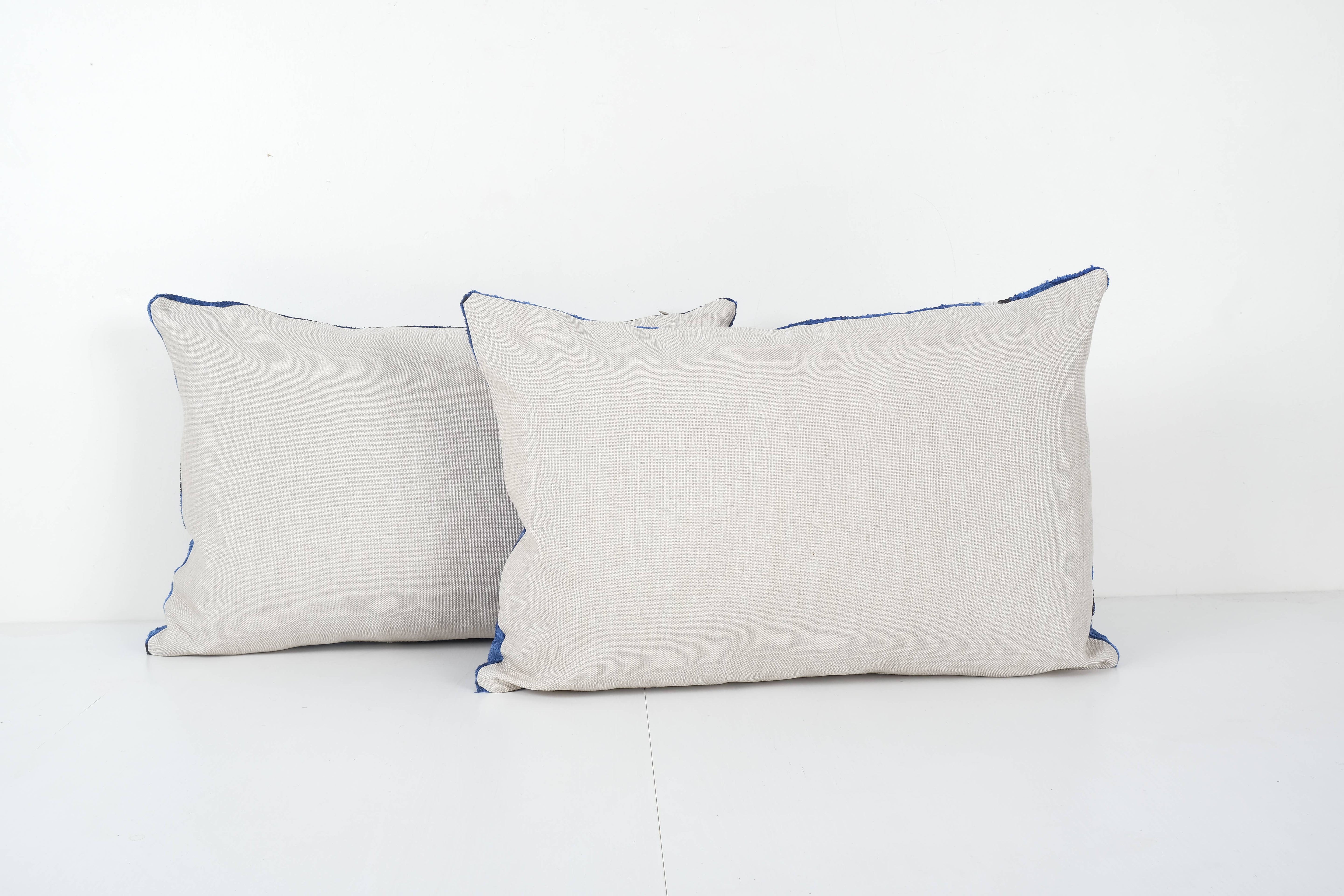 Silk Ikat Velvet Pillow Cover Set of 2 | 16'' x 24''