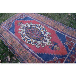 Vintage Turkish Rug 4'3'' x 7'10''