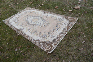 Vintage Turkish Rug 3'10'' x 6'8''