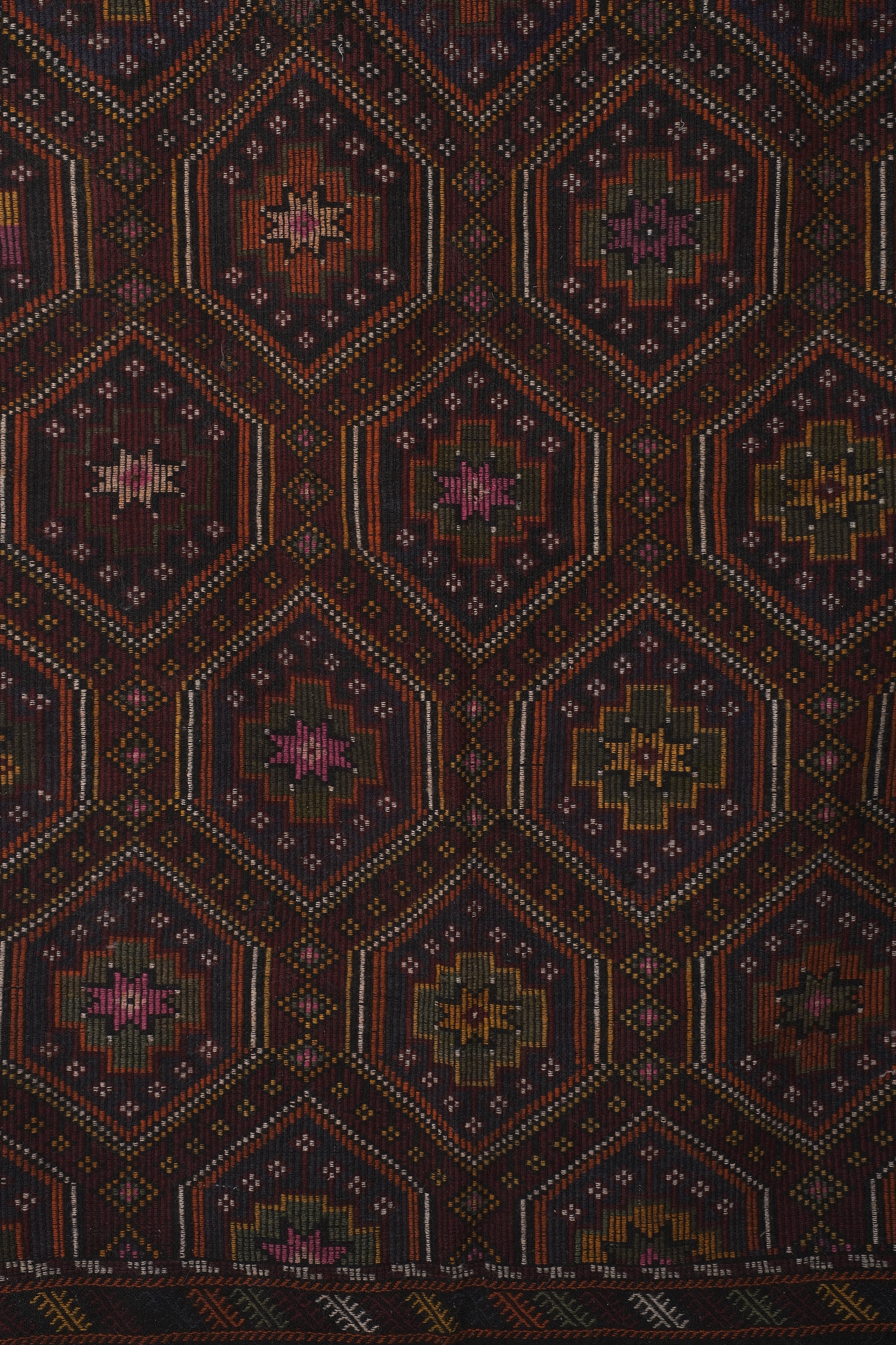 Vintage Turkish Kilim Rug 5'7'' x 9'7''