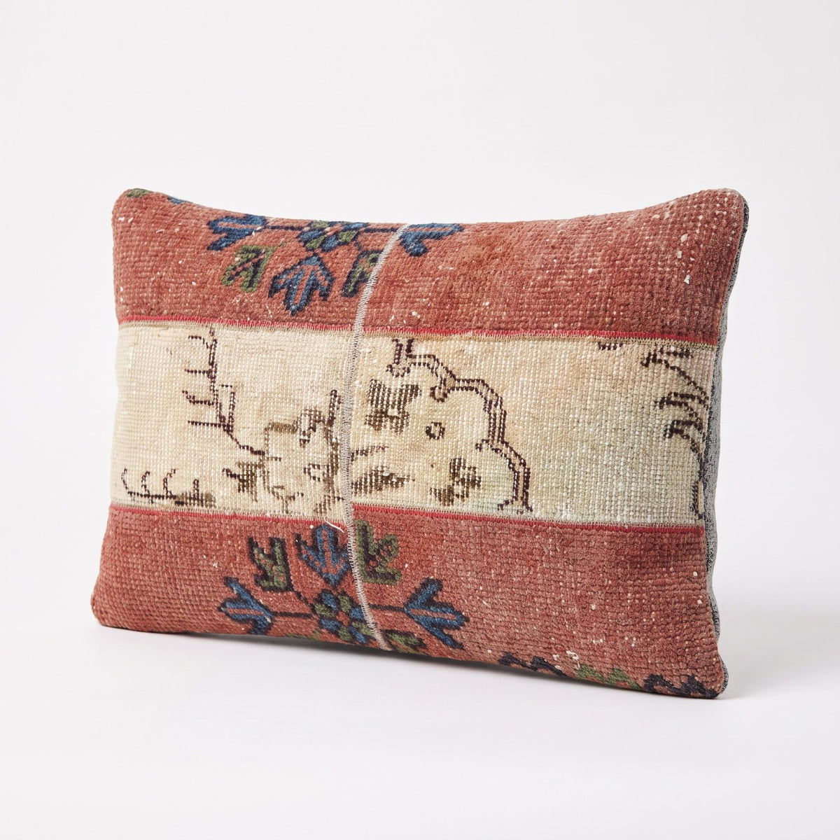Turkish Rug Pillow Cover | 16'' x 24'' - right angle
