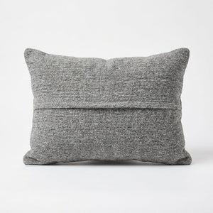 Turkish Rug Pillow Cover | 16'' x 24'' - back with hidden zipper