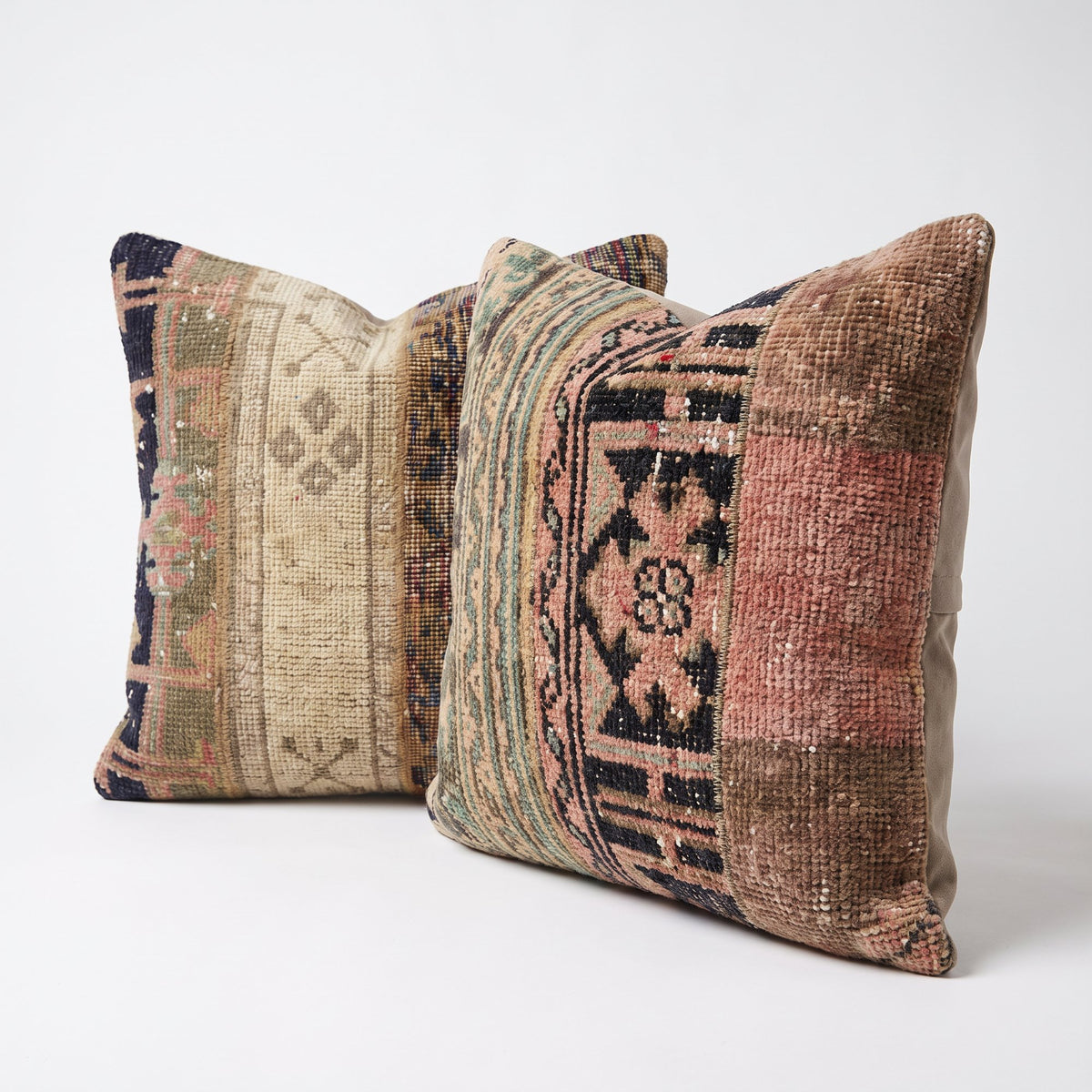 Turkish Rug Pillow Cover Set of 2 | 19'' x 19'' & 20'' x 20'' - right angle