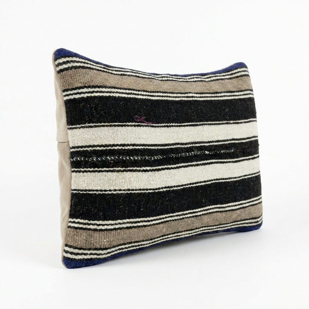 Turkish Kilim Pillow Cover | 14'' x 24'' - left angle