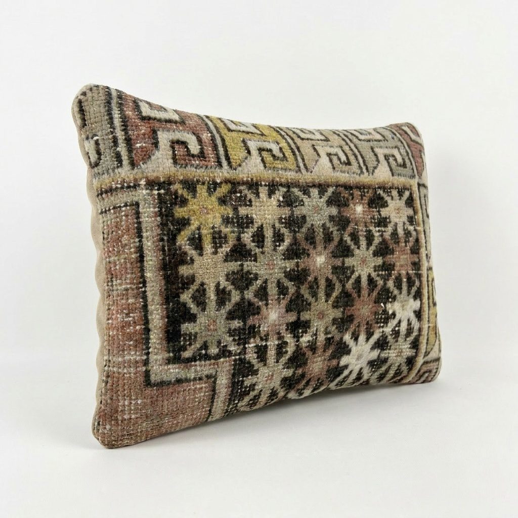 Turkish Rug Pillow Cover | 16'' x 24'' - left angle