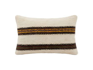 Turkish Kilim Pillow Cover | 16'' x 24'' - front view