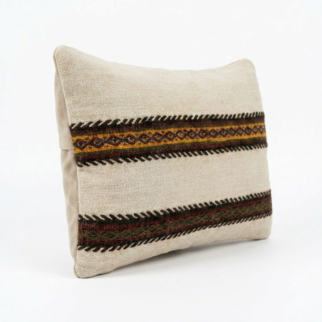 Turkish Kilim Pillow Cover | 16'' x 24'' - left angle