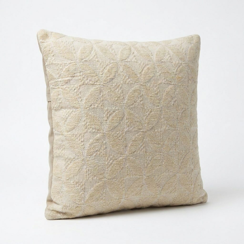 Turkish Kilim Pillow Cover | 16'' x 17'' - left angle