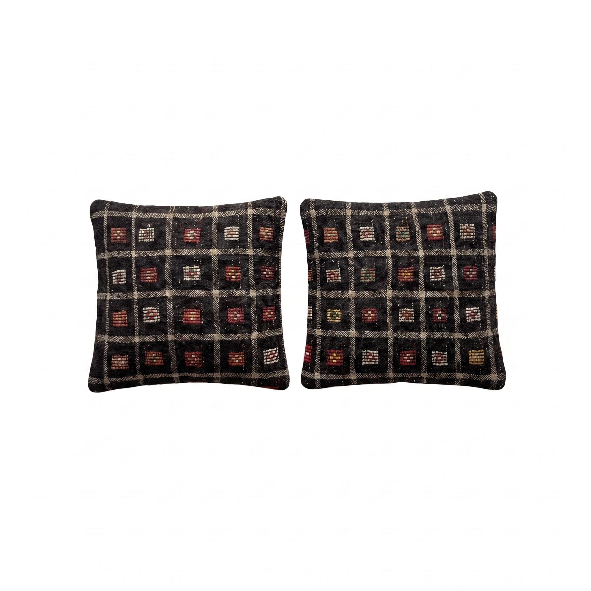 Turkish Rug Pillow Cover Set of 2 | 24'' x 24'' - front view