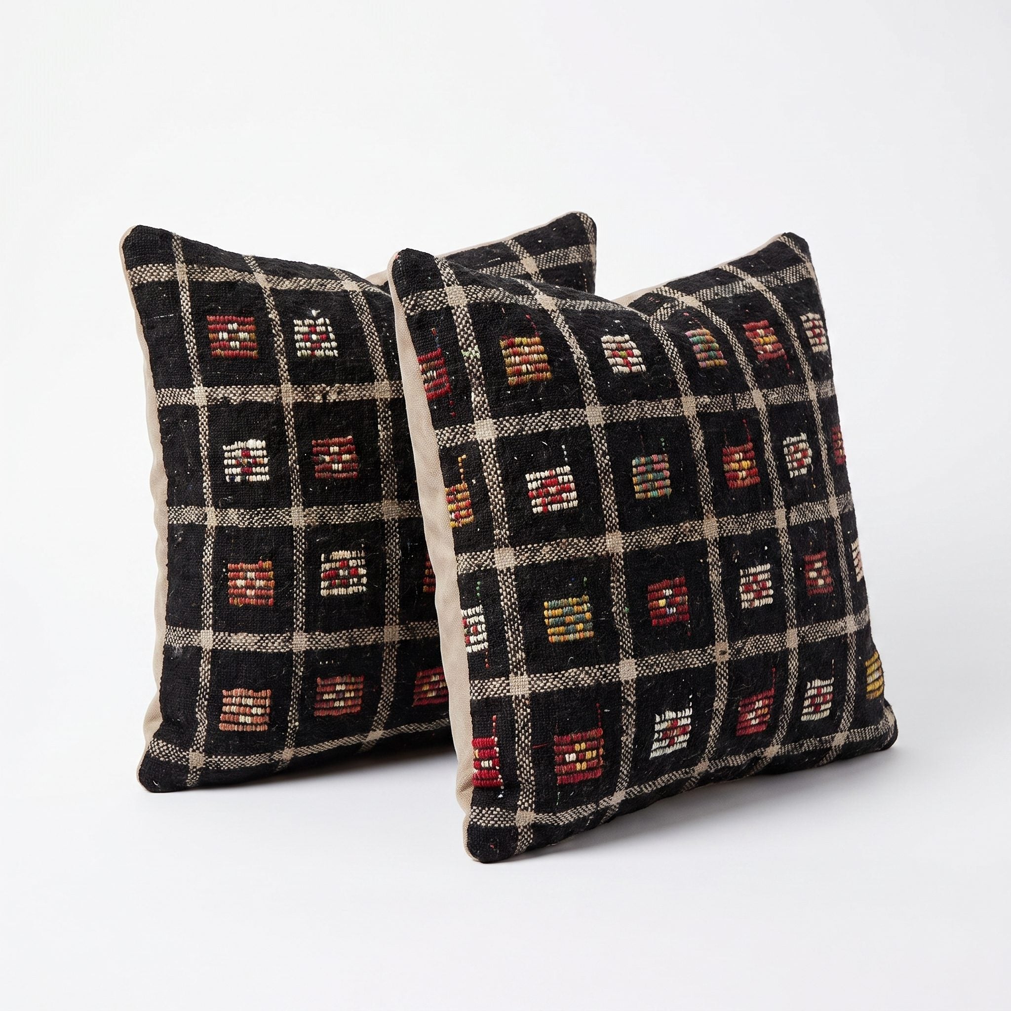 Turkish Rug Pillow Cover Set of 2 | 24'' x 24'' - right angle