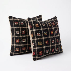 Turkish Rug Pillow Cover Set of 2 | 24'' x 24'' - right angle