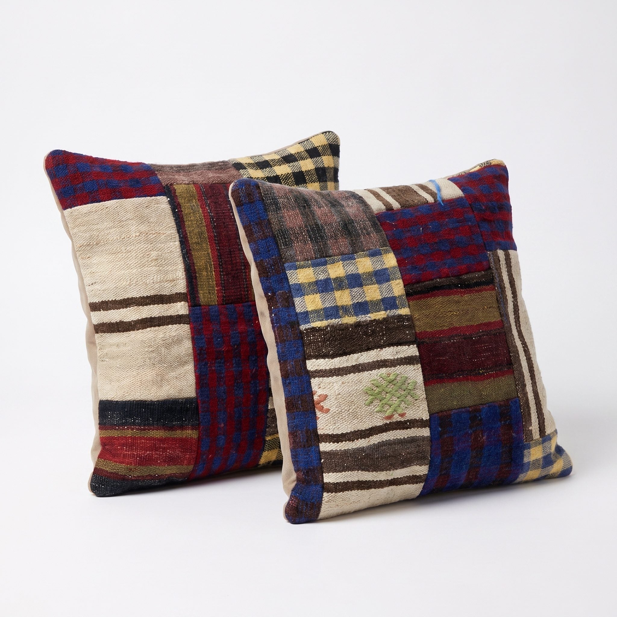 Turkish Rug Pillow Cover Set of 2 | 19'' x 19'' - right angle