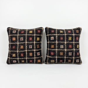 Turkish Rug Pillow Cover Set of 2 | 24'' x 24'' - front view