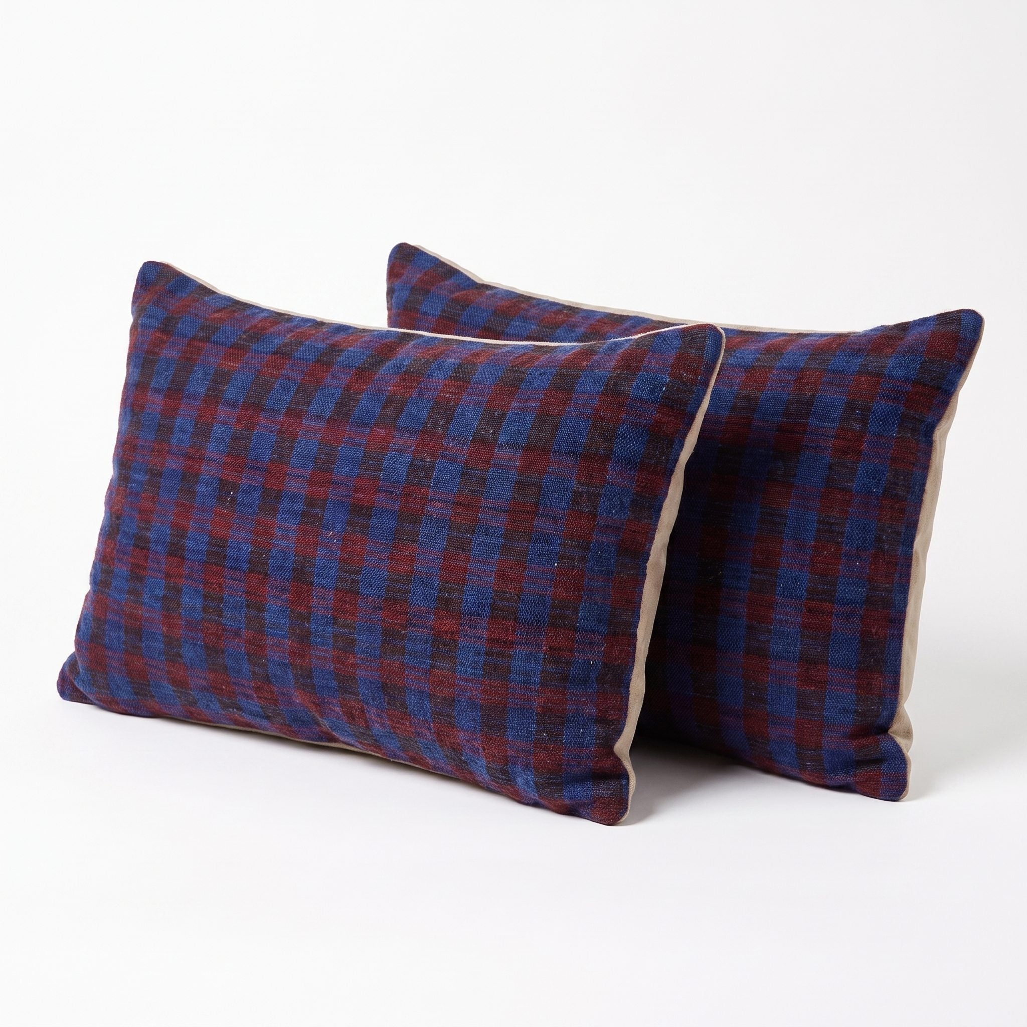 Turkish Rug Pillow Cover Set of 2 | 16'' x 24'' - left angle