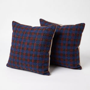 Turkish Rug Pillow Cover Set of 2 | 20'' x 20'' - left angle