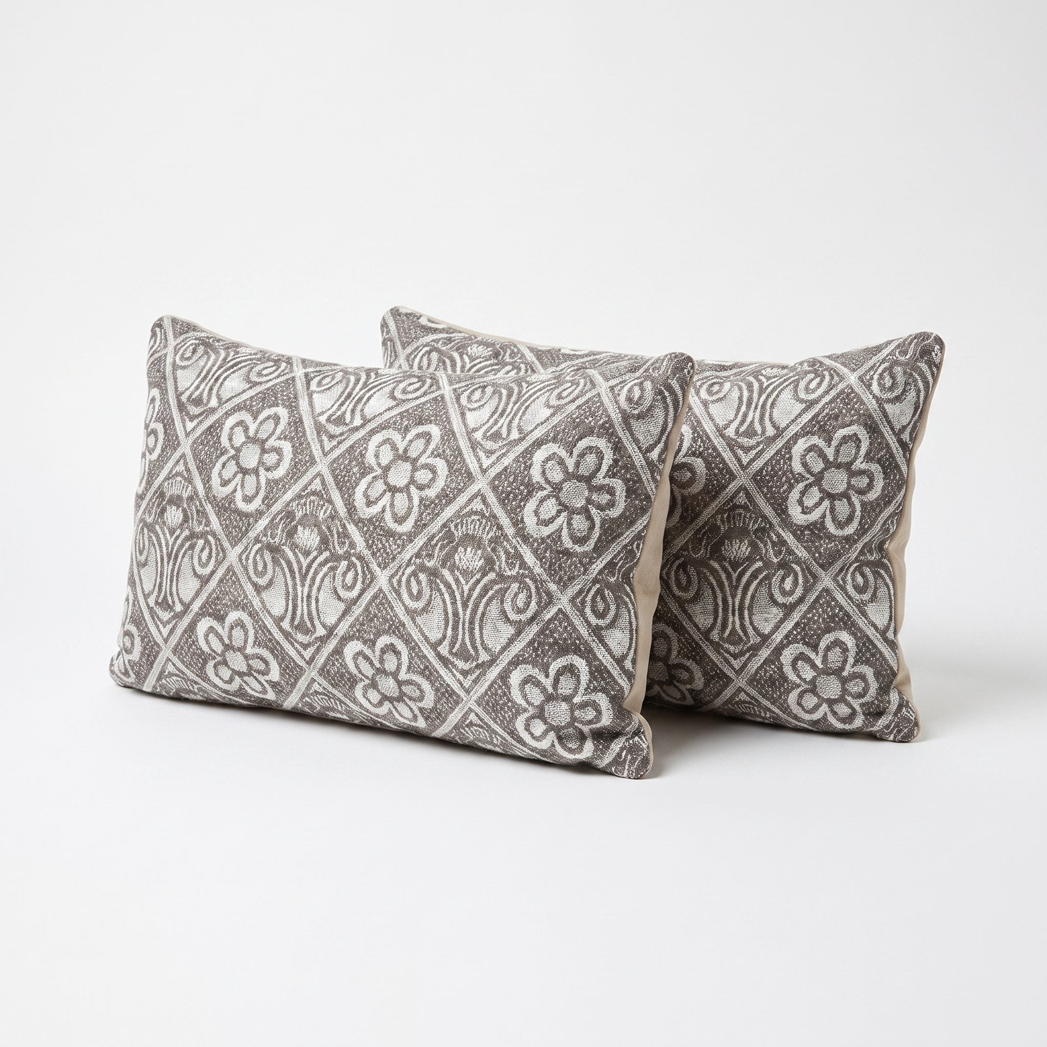 Turkish Rug Pillow Cover Set of 2 | 16'' x 24'' - left angle