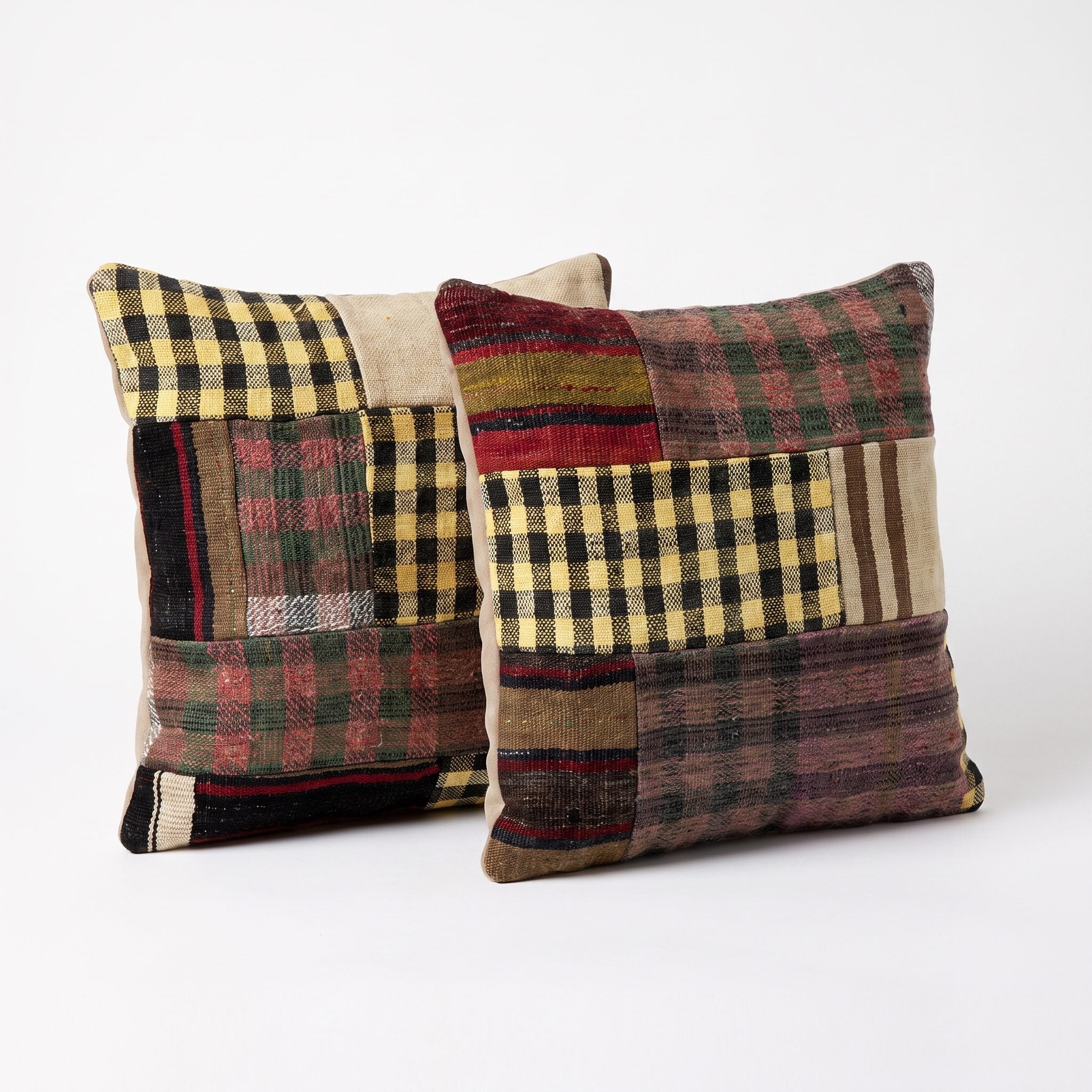 Turkish Rug Pillow Cover Set of 2 | 20'' x 20'' - right angle