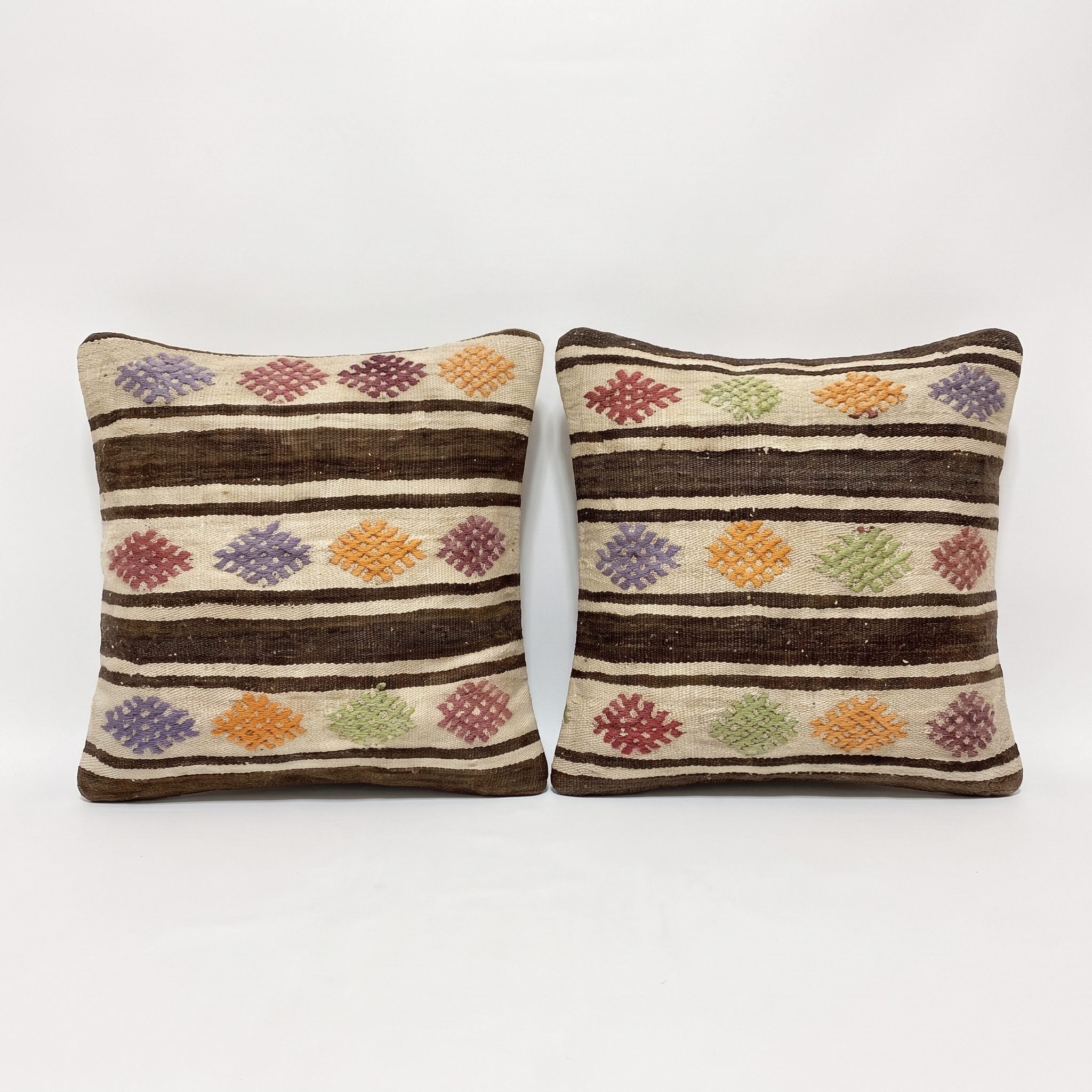 Turkish Rug Pillow Cover Set of 2 | 24'' x 24'' - front view