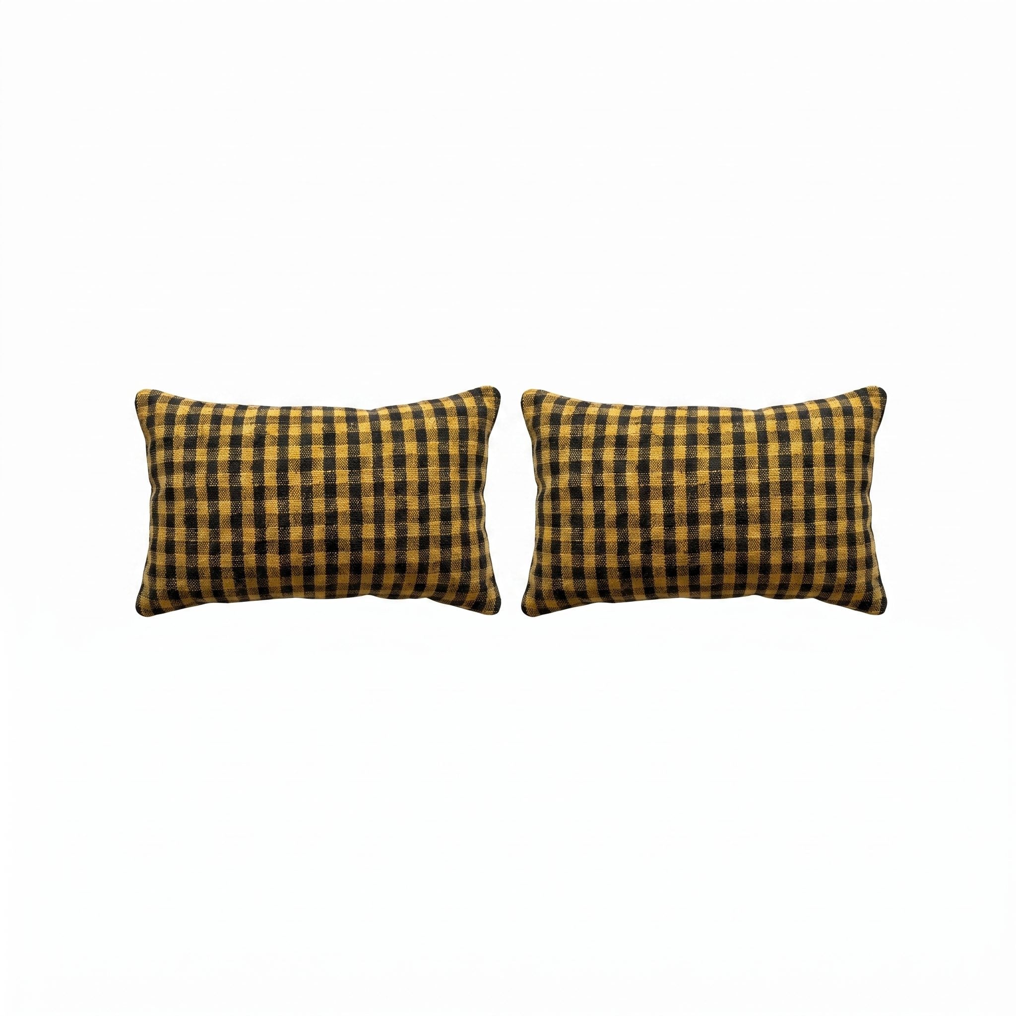 Turkish Rug Pillow Cover Set of 2 | 16'' x 24'' - front view