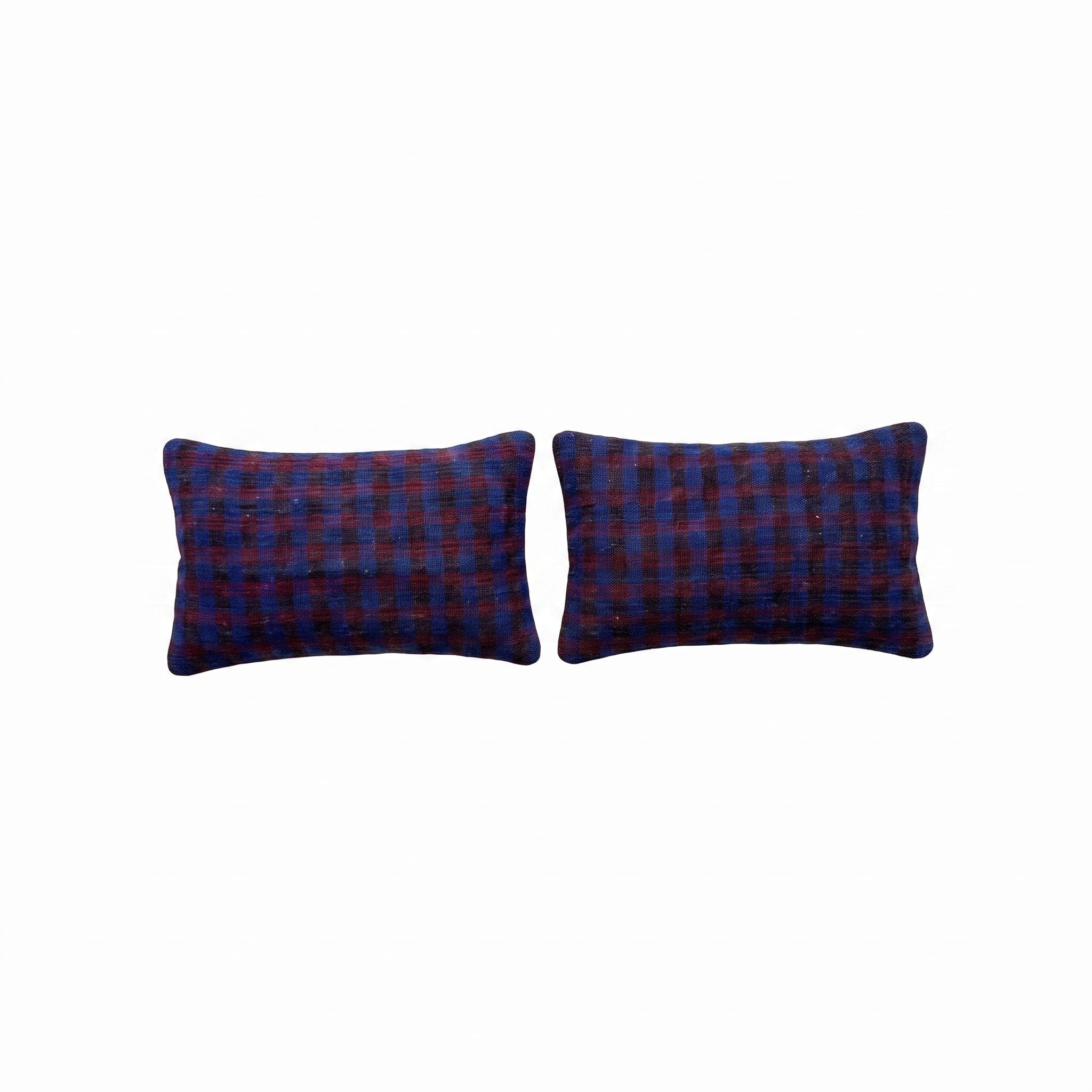 Turkish Rug Pillow Cover Set of 2 | 16'' x 24'' - front view