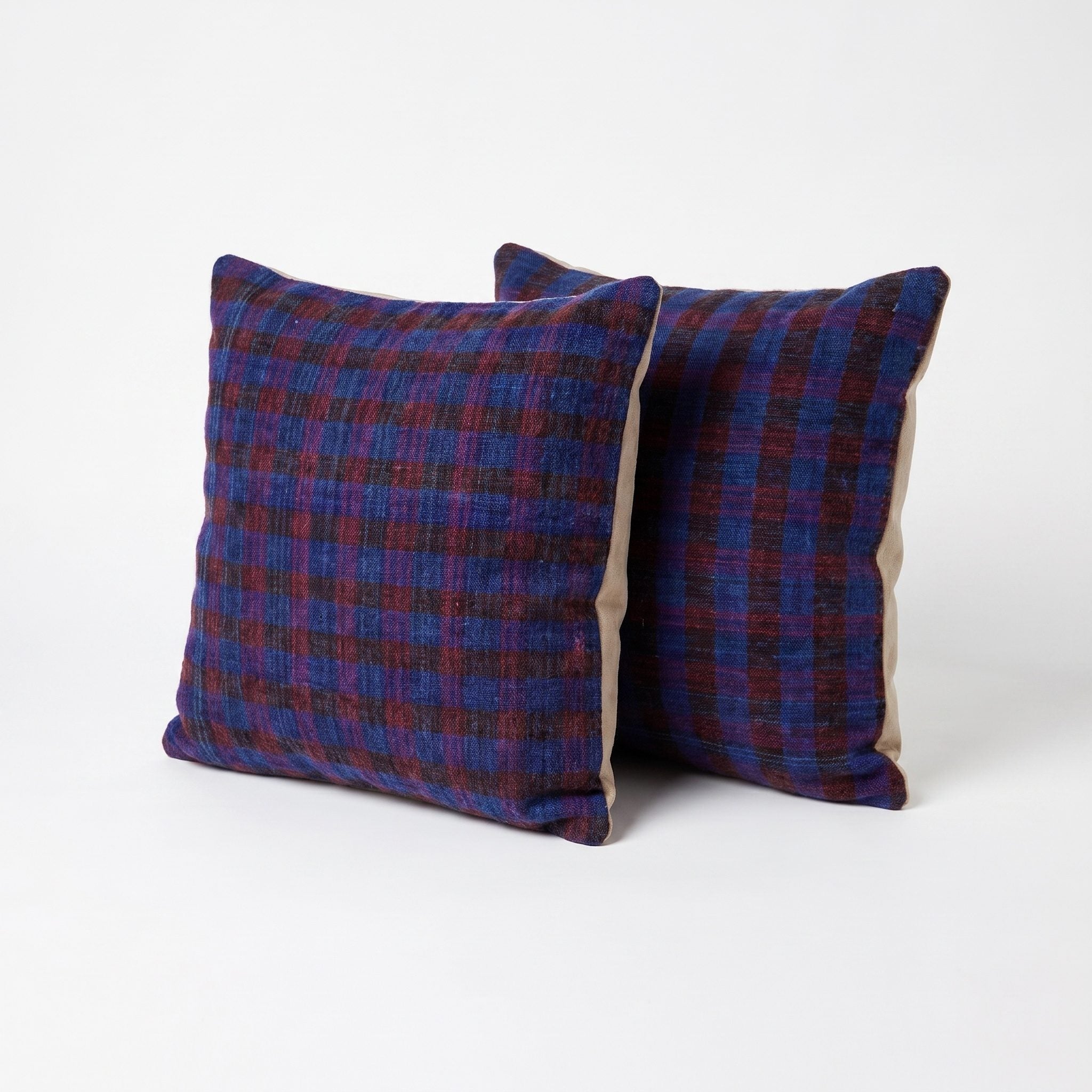 Turkish Rug Pillow Cover Set of 2 | 18'' x 20'' - left angle