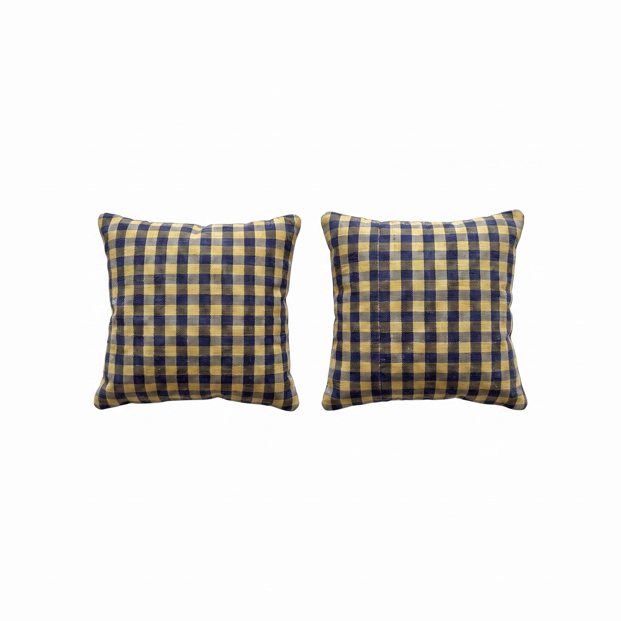 Turkish Rug Pillow Cover Set of 2 | 15'' x 16'' - front view