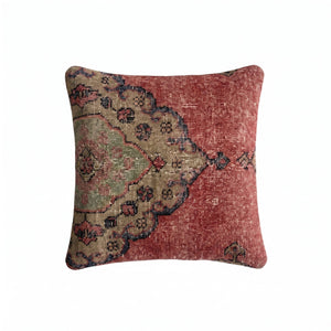 Turkish Rug Pillow Cover | 20'' x 20'' - front view
