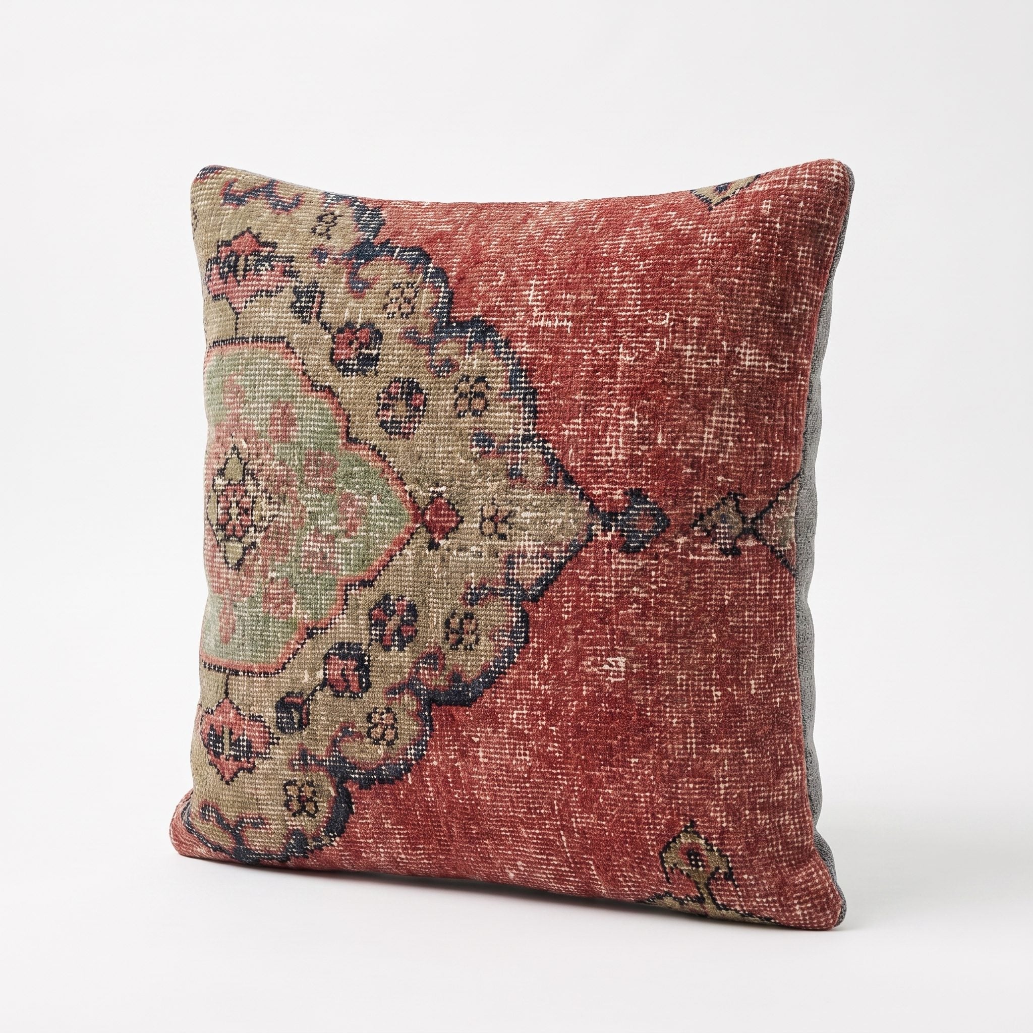 Turkish Rug Pillow Cover | 20'' x 20'' - right angle