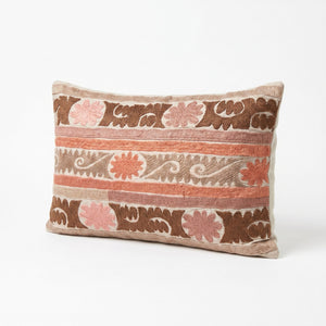 Uzbek Suzani Bedding Pillow Cover | 19'' x 29'' - right angle