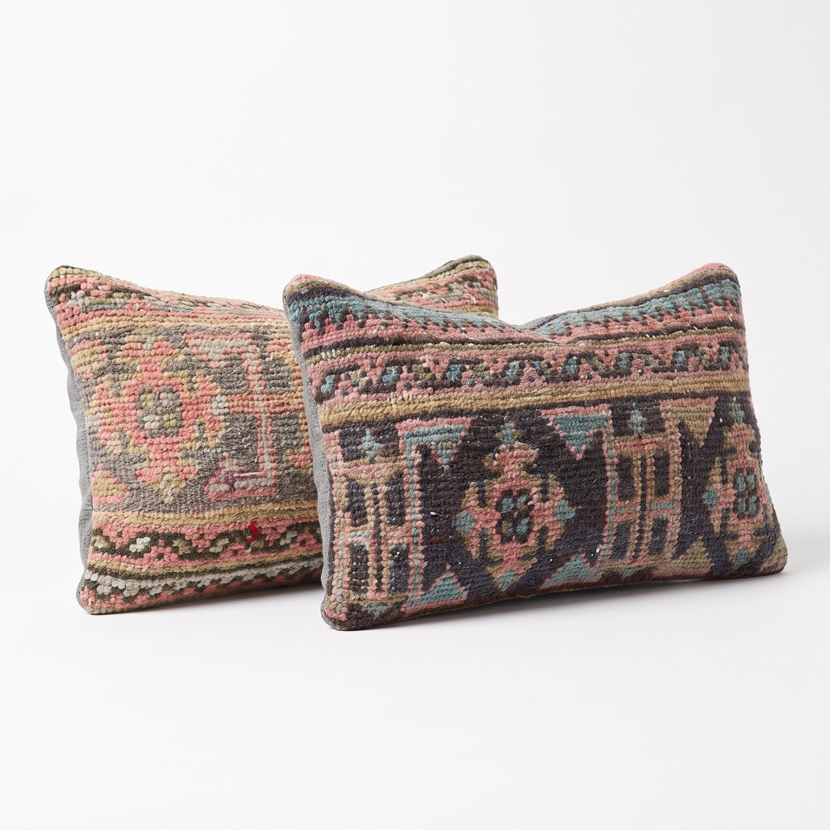 Turkish Rug Pillow Cover Set of 2 | 12'' x 20'' - right angle