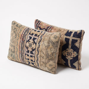 Turkish Rug Pillow Cover Set of 2 | 16'' x 24'' - left angle