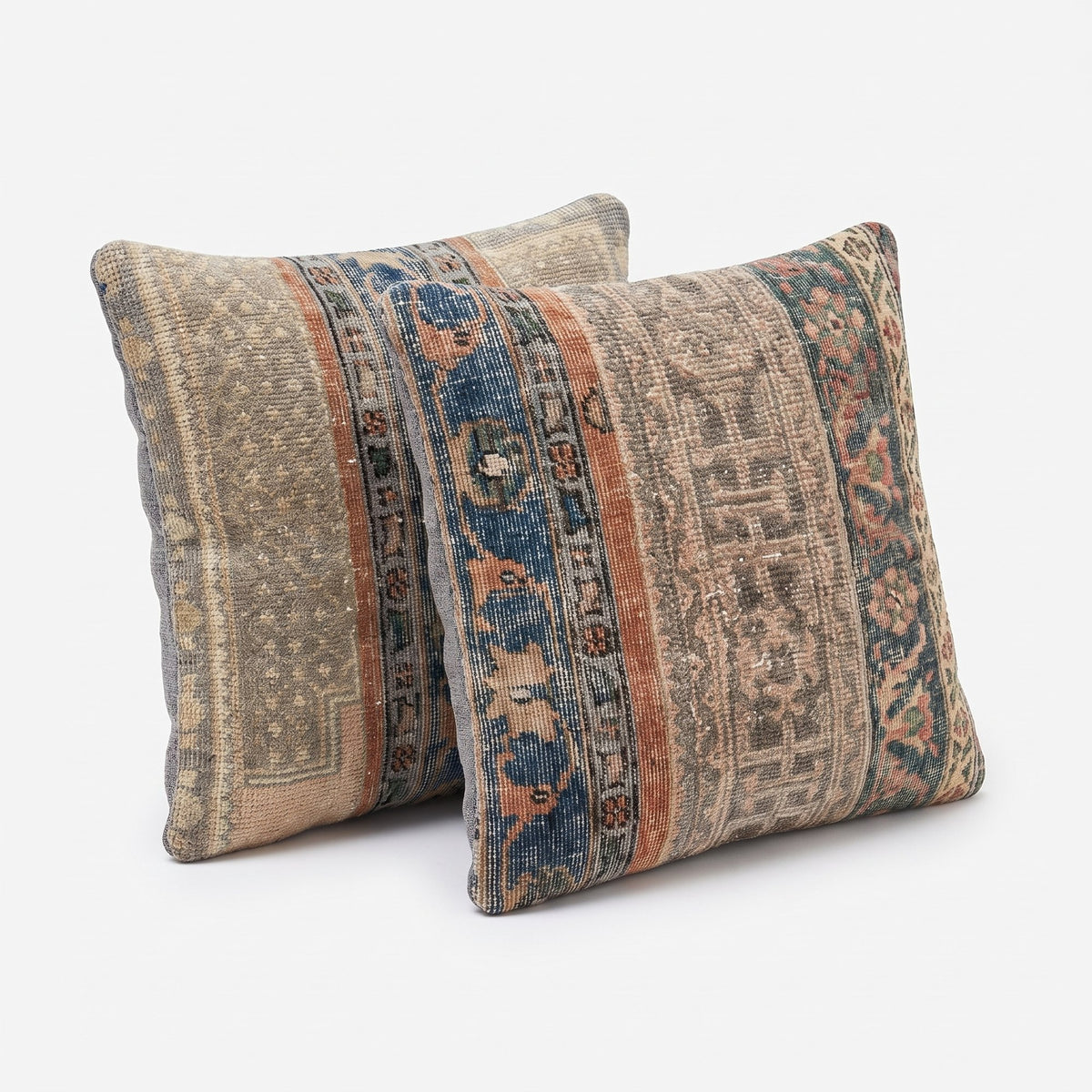 Turkish Rug Pillow Cover Set of 2 | 24'' x 24'' - right angle