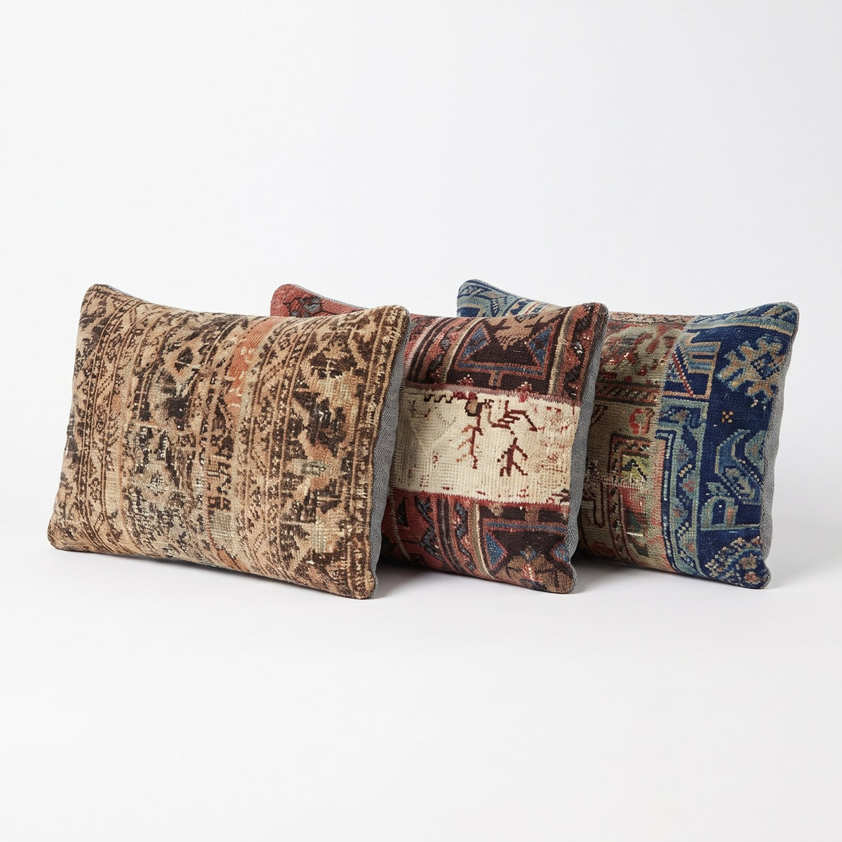 Turkish Rug Pillow Cover Set of 3 | 16'' x 24'' - right angle