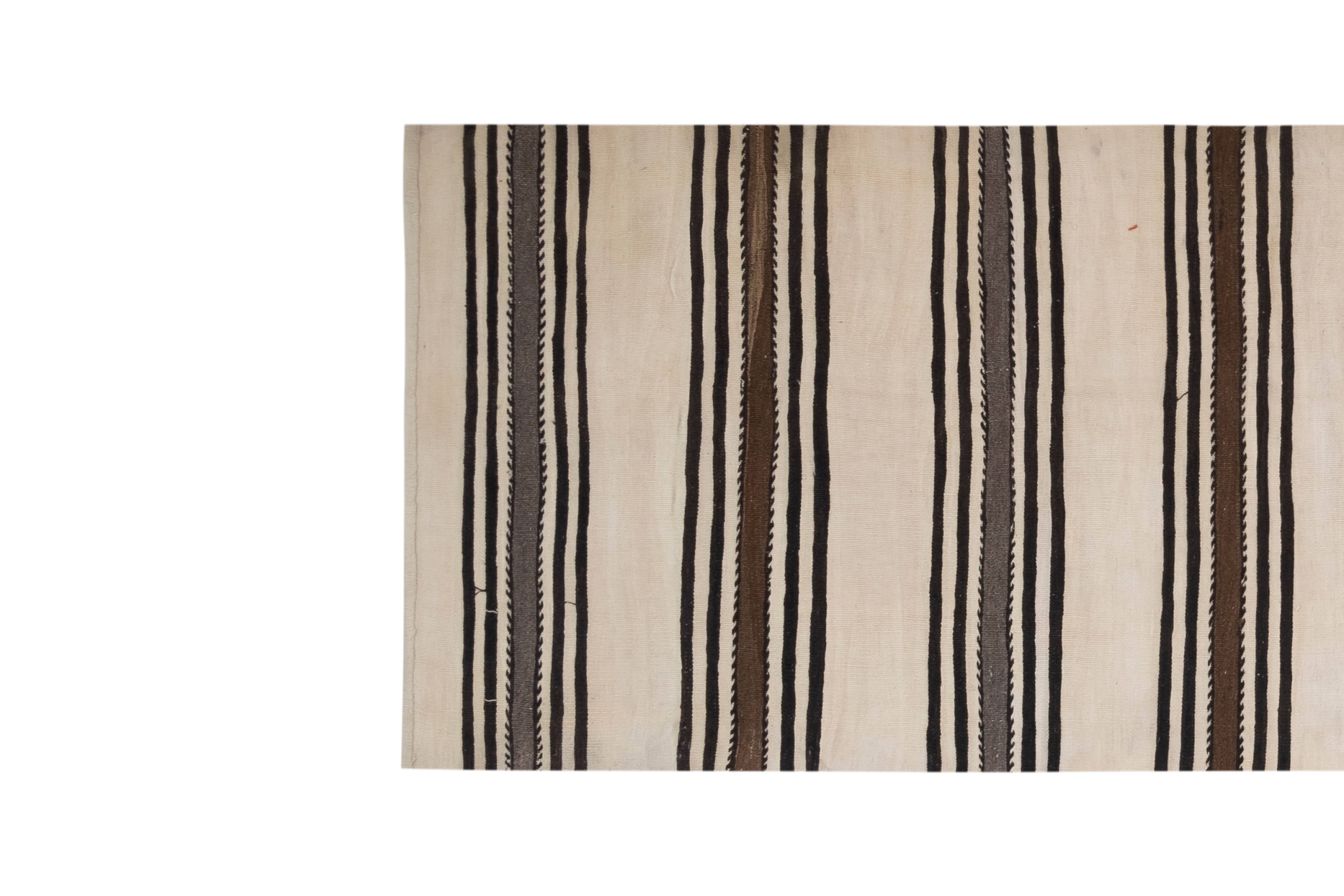 Vintage Turkish Kilim Runner 3'10'' x 14'11''