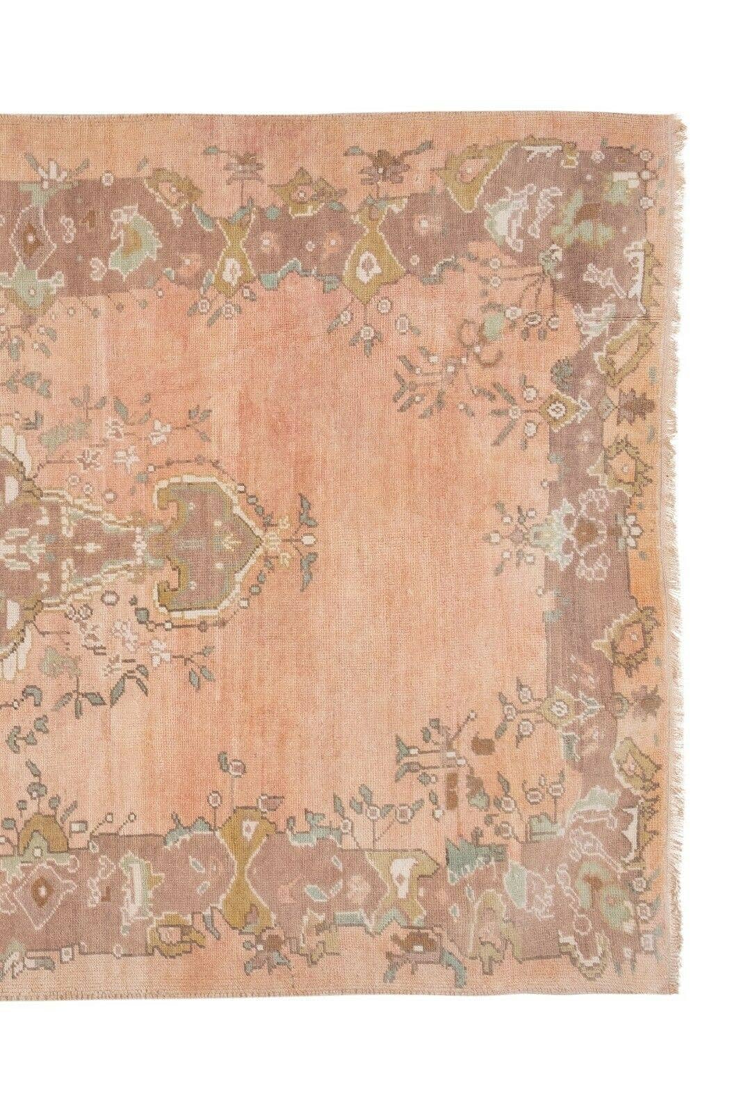 Vintage Turkish Karapinar Rug 5' x 9'8''