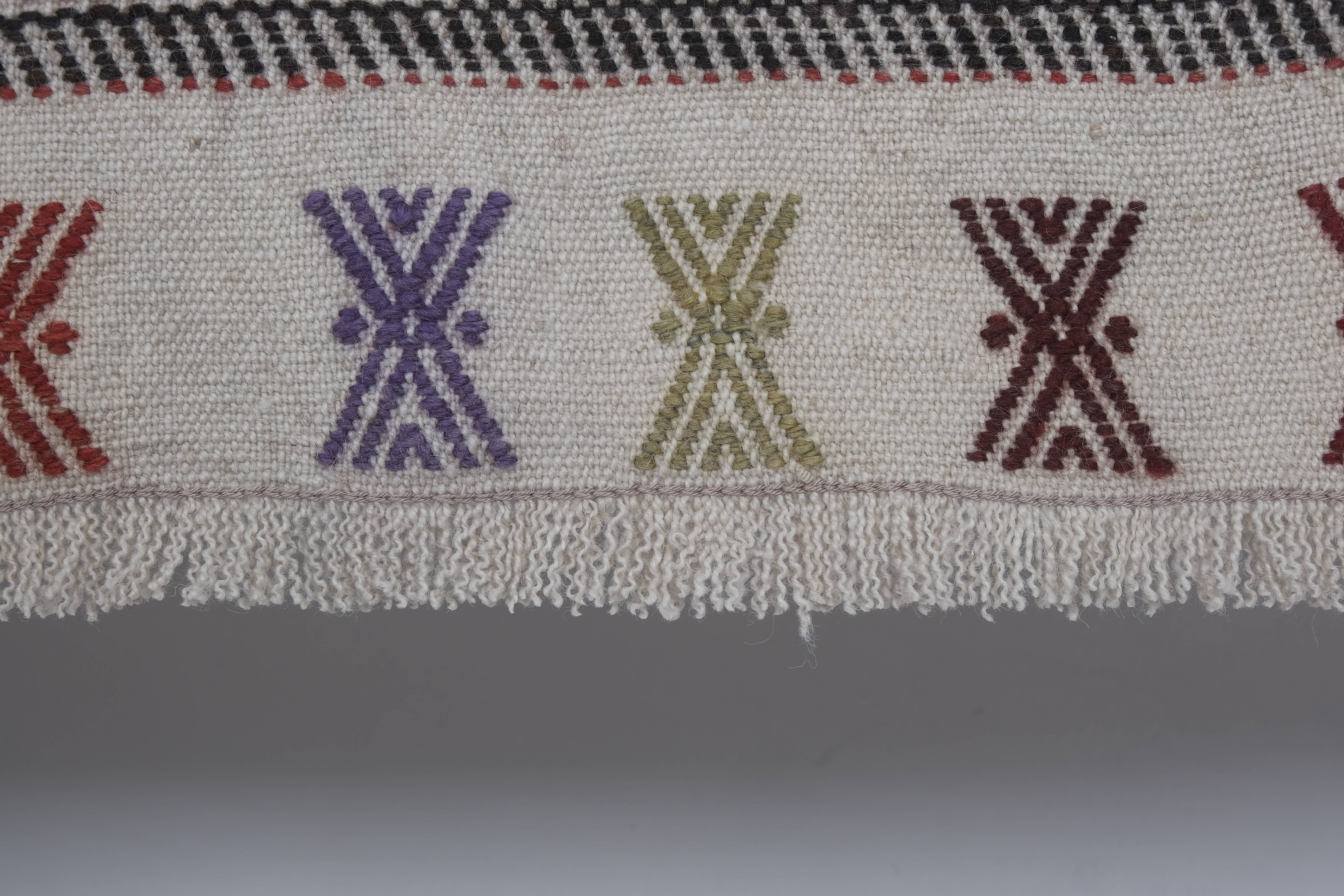 Vintage Turkish Kilim Rug 4'11'' x 6'10''