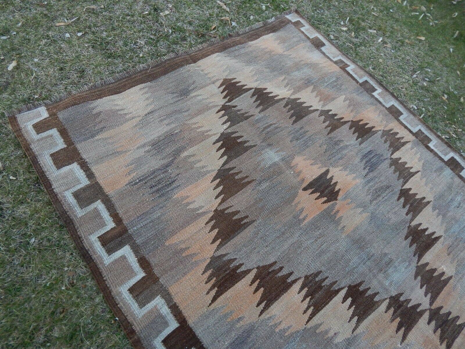 Vintage Turkish Kilim Rug 4'8'' x 9'4''