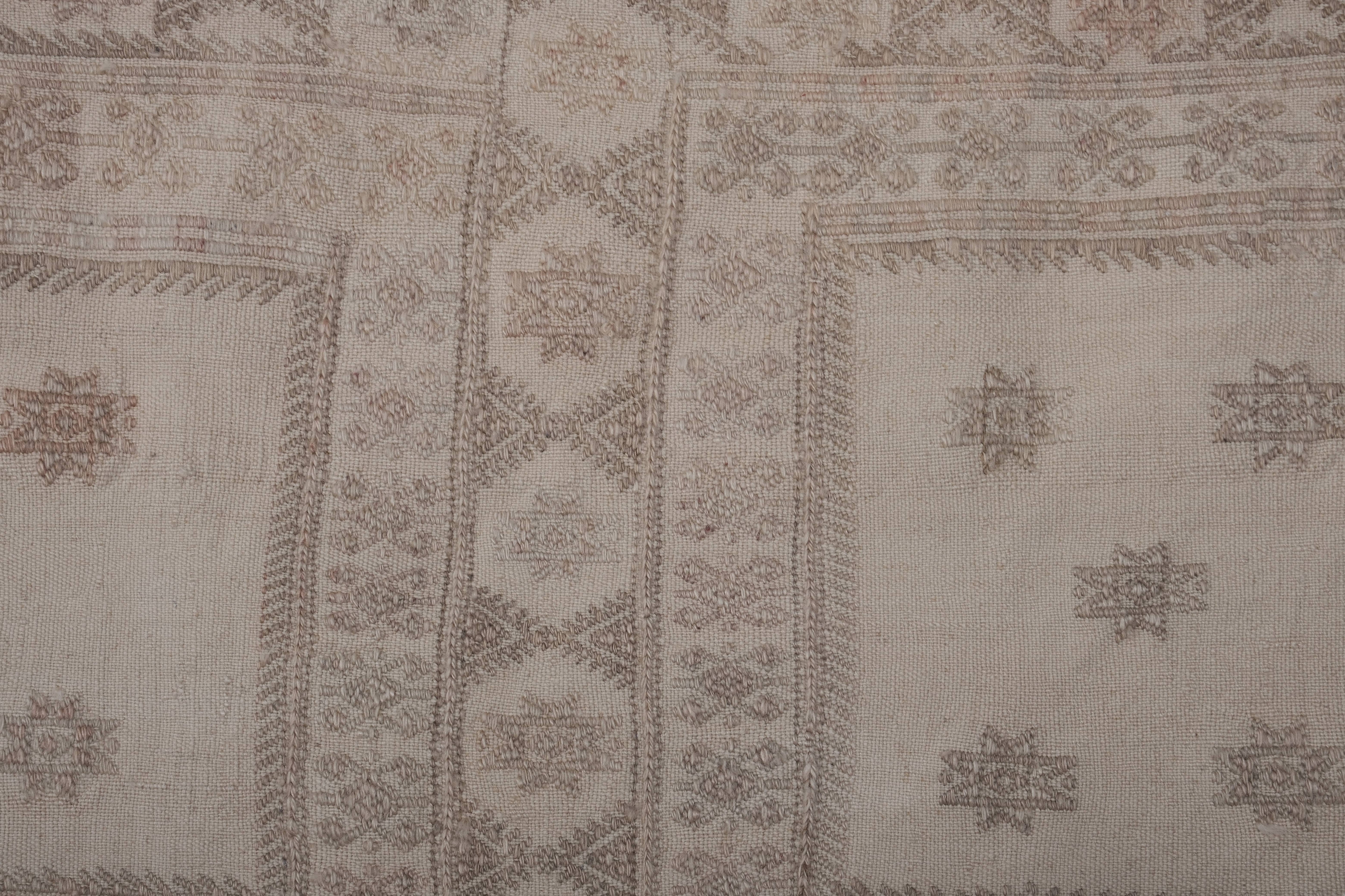 Vintage Turkish Kilim Rug 4'11'' x 7'