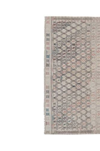 Vintage Turkish Kilim Rug 5'3'' x 7'11''