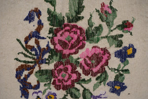 Vintage Turkish Kilim Rug 37'' x 52''