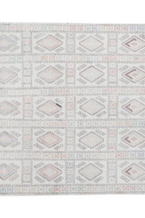Vintage Turkish Kilim Rug 4'1'' x 7'1''
